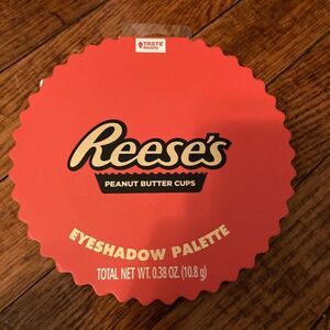 Taste Beauty Reese’s Eyeshadow Palette HALLOWEEN Fun Shaped Novelty